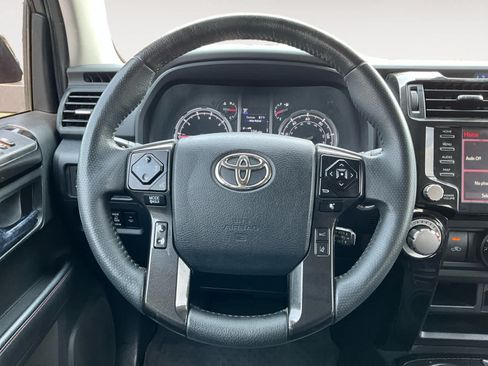 Used 2022 Toyota 4Runner TRD Off-Road Premium w/ Moonroof Package AWD/4WD image 14