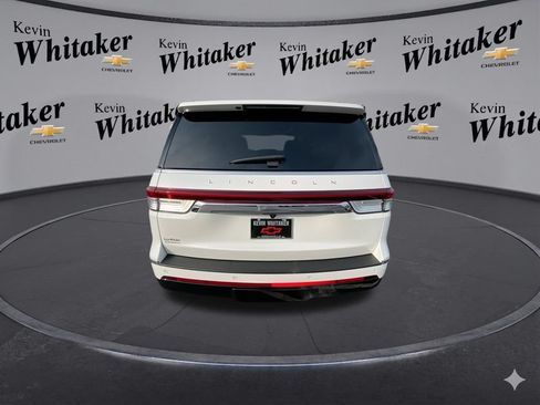 Used 2024 Lincoln Navigator L Reserve AWD/4WD image 8