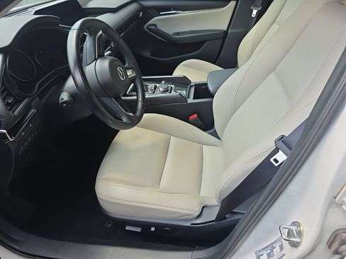 Used 2025 MAZDA MAZDA3 s FWD image 4