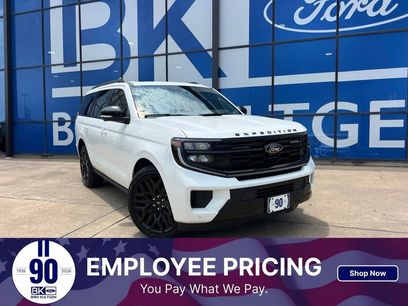 New 2026 Ford Expedition Platinum w/ Stealth Performance Package