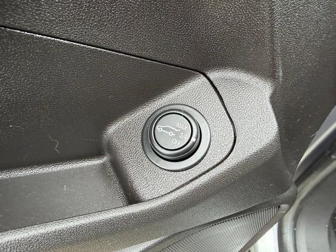 Used 2018 GMC Terrain SLE w/ Driver Convenience Package AWD/4WD image 21