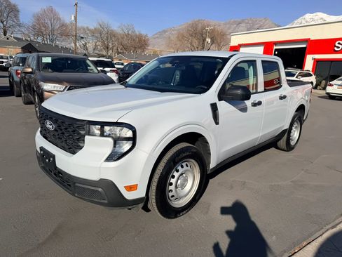 Used 2025 Ford Maverick XL w/ Equipment Group 102A image 8