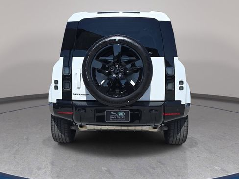 New 2026 Land Rover Defender 110 X-Dynamic SE image 6