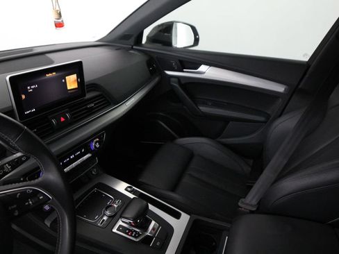 Used 2019 Audi SQ5 Premium Plus w/ Premium Plus Package AWD/4WD image 21