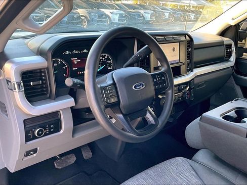Used 2024 Ford F250 XLT image 18