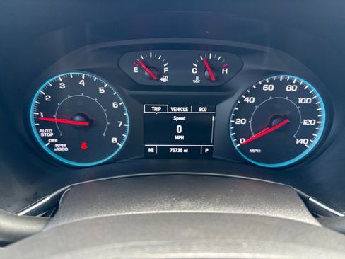 Used 2022 Chevrolet Equinox LS image 17