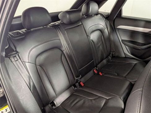 Used 2018 Audi Q3 2.0T Premium image 28