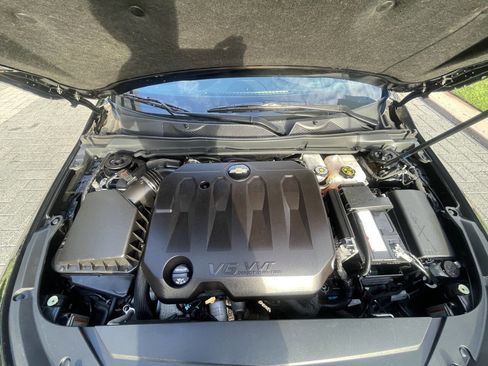 Used 2019 Chevrolet Impala Premier w/ Premier Confidence Package FWD image 14