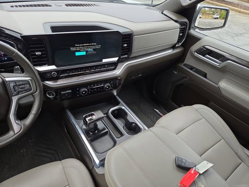 Used 2023 Chevrolet Silverado 1500 LTZ image 22