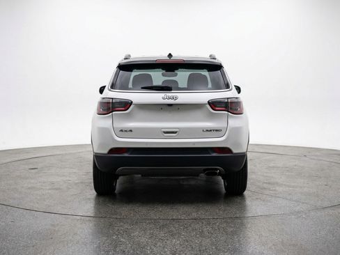 Used 2025 Jeep Compass Limited image 7