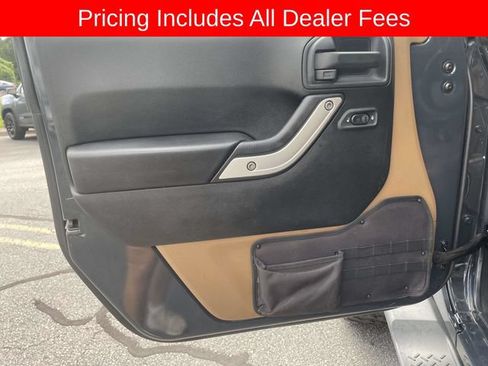 Used 2017 Jeep Wrangler Unlimited Sahara w/ Max Tow Package AWD/4WD image 20