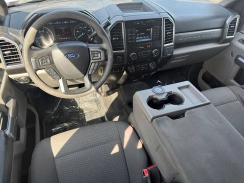 Used 2018 Ford F250 XLT w/ Camper Package AWD/4WD image 10