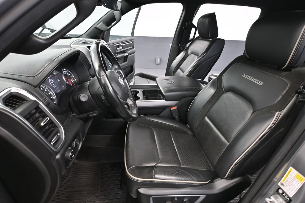 Used 2021 RAM 1500 Laramie w/ Sport Appearance Package AWD/4WD image 17