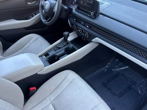 Used 2023 Honda Accord EX image 14