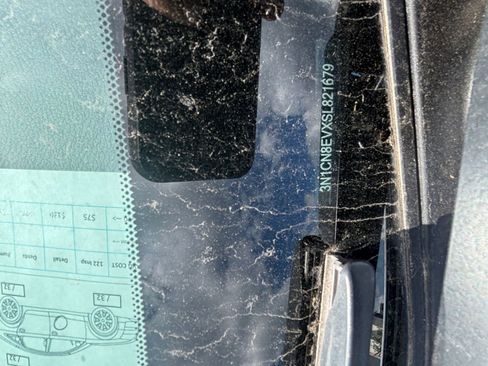 Used 2025 Nissan Versa SV image 10