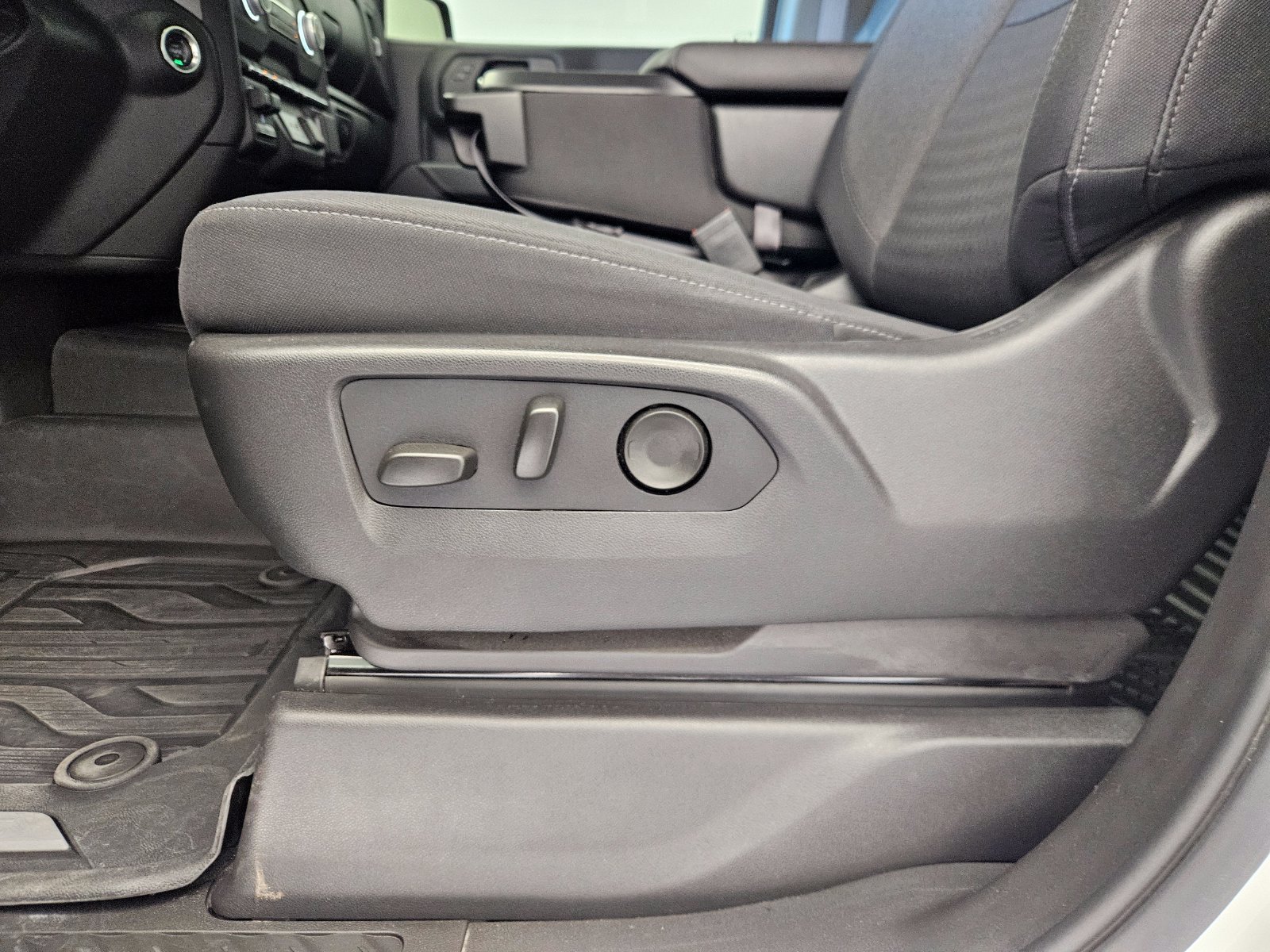 Used 2026 GMC Sierra 1500 Pro w/ Graphite Edition AWD/4WD image 15