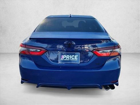 Used 2024 Toyota Camry SE FWD image 6