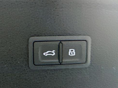 Used 2018 Audi Q5 2.0T Premium Plus w/ Premium Plus Package image 30