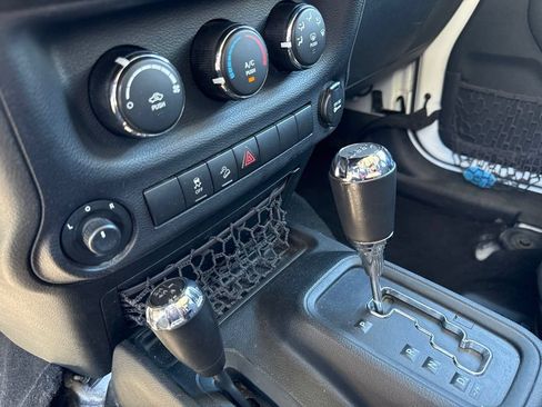 Used 2017 Jeep Wrangler Unlimited Sport w/ Quick Order Package 24S AWD/4WD image 29