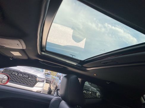 Used 2022 Dodge Challenger SRT Hellcat w/ Plus Package image 10