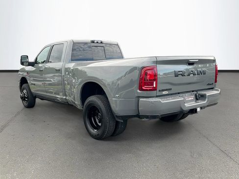 New 2026 RAM 3500 Laramie AWD/4WD image 5