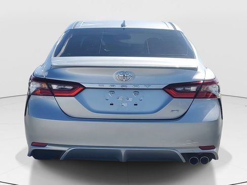 Used 2023 Toyota Camry SE image 6