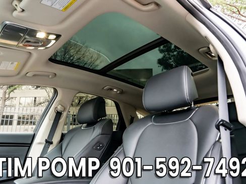 Used 2023 Genesis GV70 2.5T w/ Select Package image 12