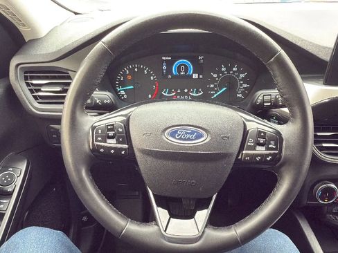 Used 2022 Ford Escape SEL AWD/4WD image 10