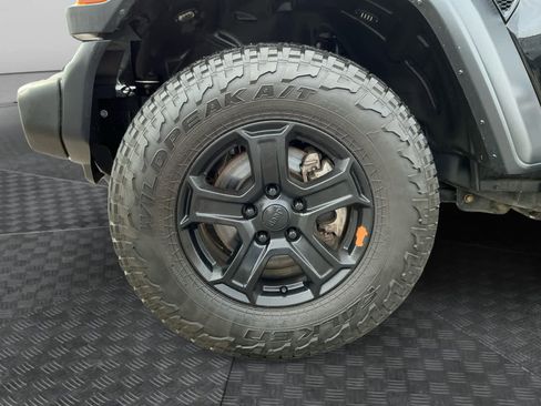 Used 2018 Jeep Wrangler Unlimited Sport image 14