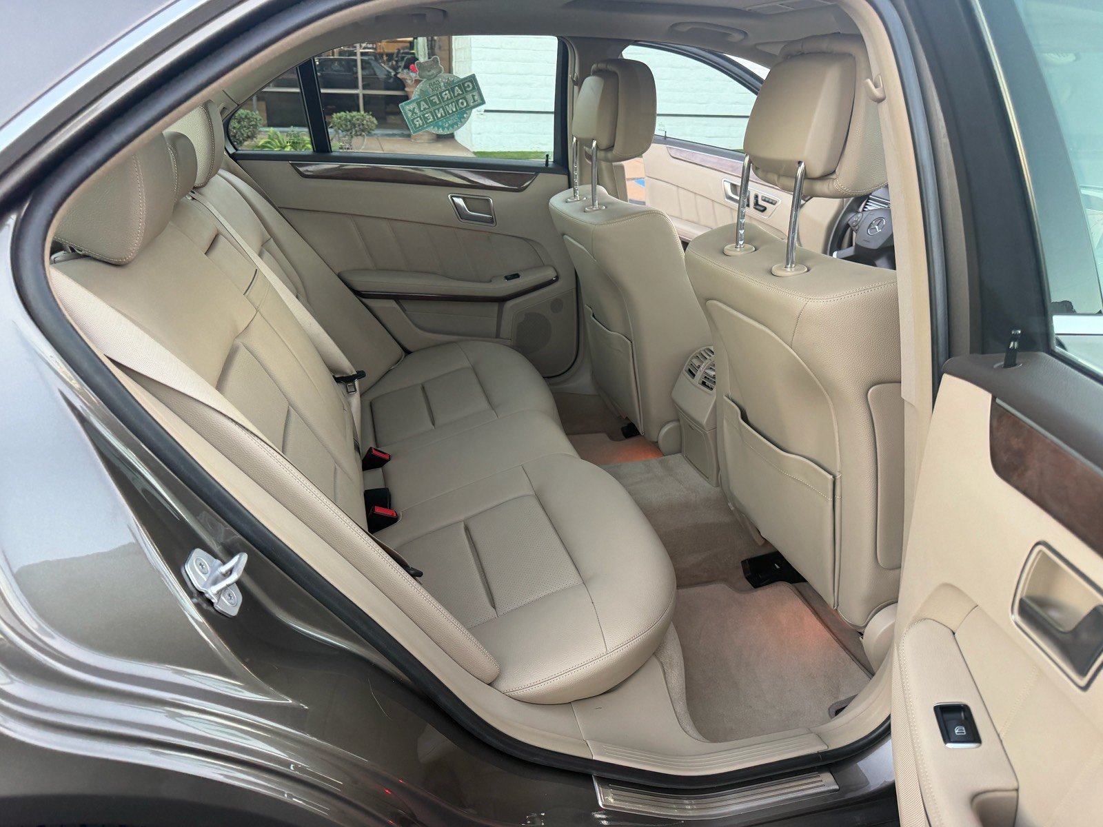 Used 2013 Mercedes-Benz E 350 Sedan image 10