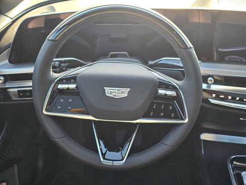 New 2026 Cadillac Lyriq Luxury image 17