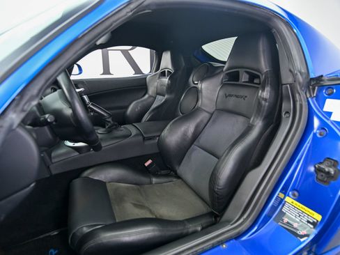 Used 2006 Dodge Viper SRT-10 RWD image 3