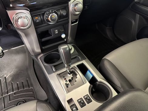 Used 2018 Toyota 4Runner SR5 Premium AWD/4WD image 15