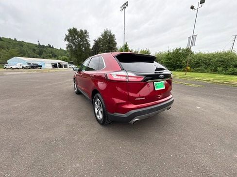 Used 2019 Ford Edge SEL w/ Equipment Group 201A FWD image 9