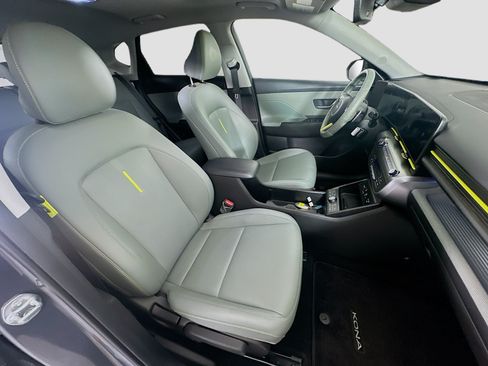 Used 2024 Hyundai Kona Limited FWD image 30