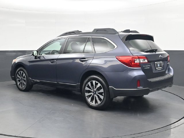 Used 2016 Subaru Outback 2.5i Limited AWD/4WD image 7