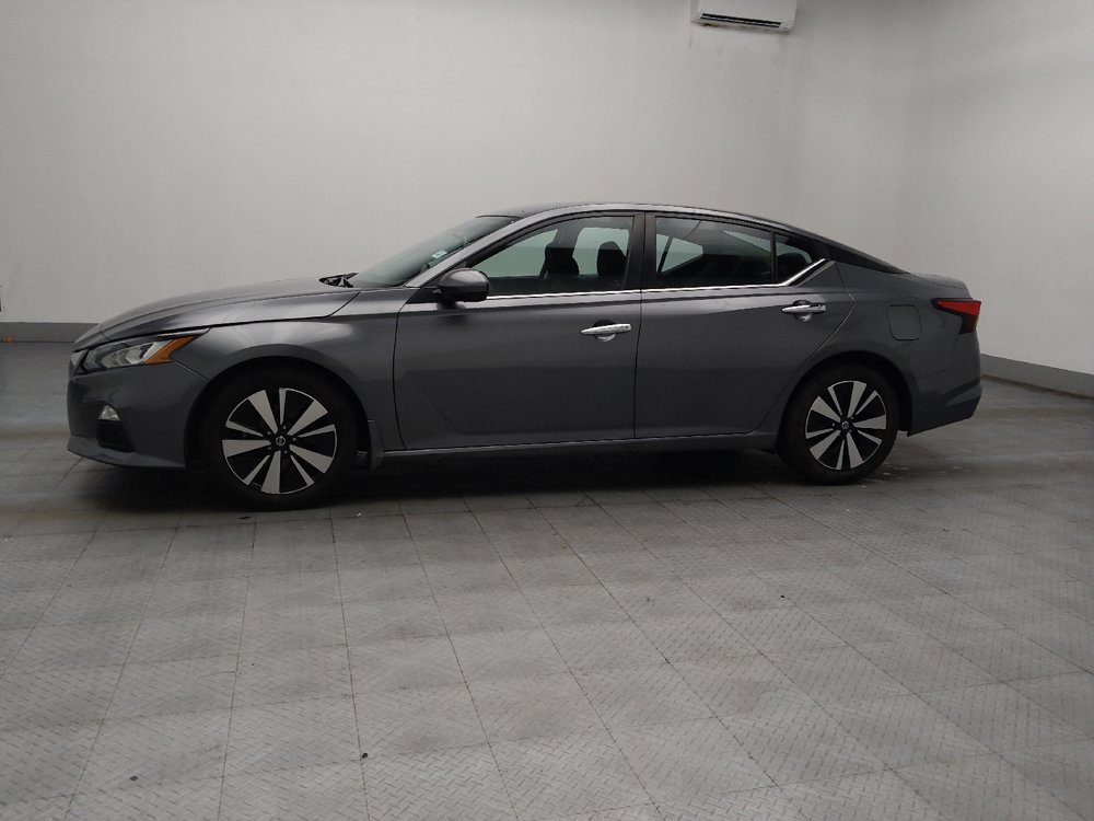Used 2022 Nissan Altima 2.5 SV FWD image 2