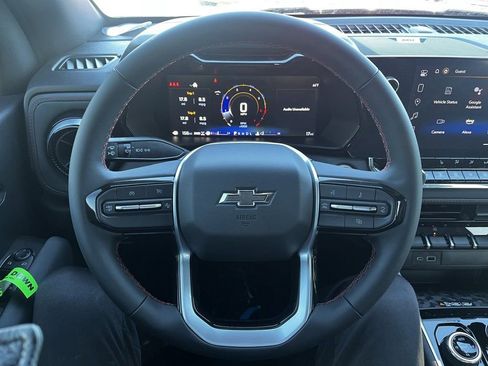 New 2025 Chevrolet Colorado Z71 w/ Technology Package AWD/4WD image 7
