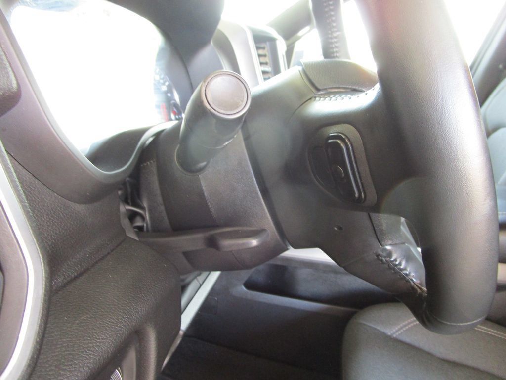 Used 2023 RAM 1500 Lone Star AWD/4WD image 36