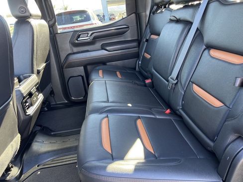 Used 2022 GMC Sierra 1500 AT4 w/ AT4 Premium Package image 22