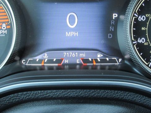 Used 2020 Jeep Cherokee Limited w/ Luxury Group AWD/4WD image 30