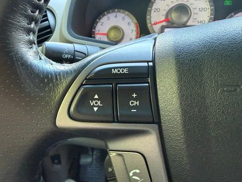 Used 2011 Honda Pilot Touring image 12