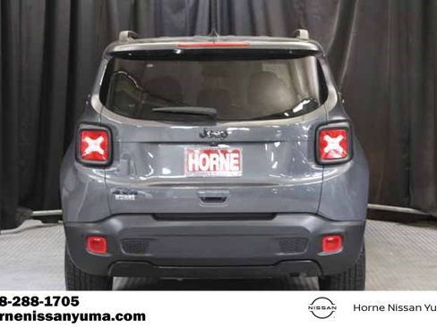 Used 2022 Jeep Renegade Altitude image 14