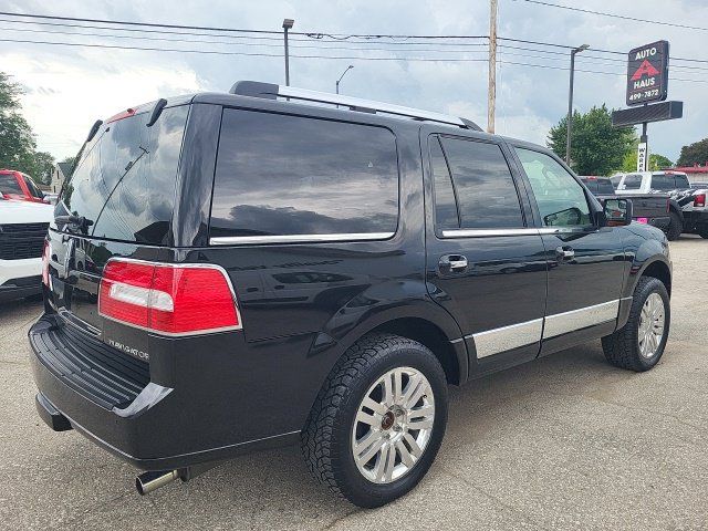 Used 2013 Lincoln Navigator 4WD w/ HD Trailer Tow Pkg image 9