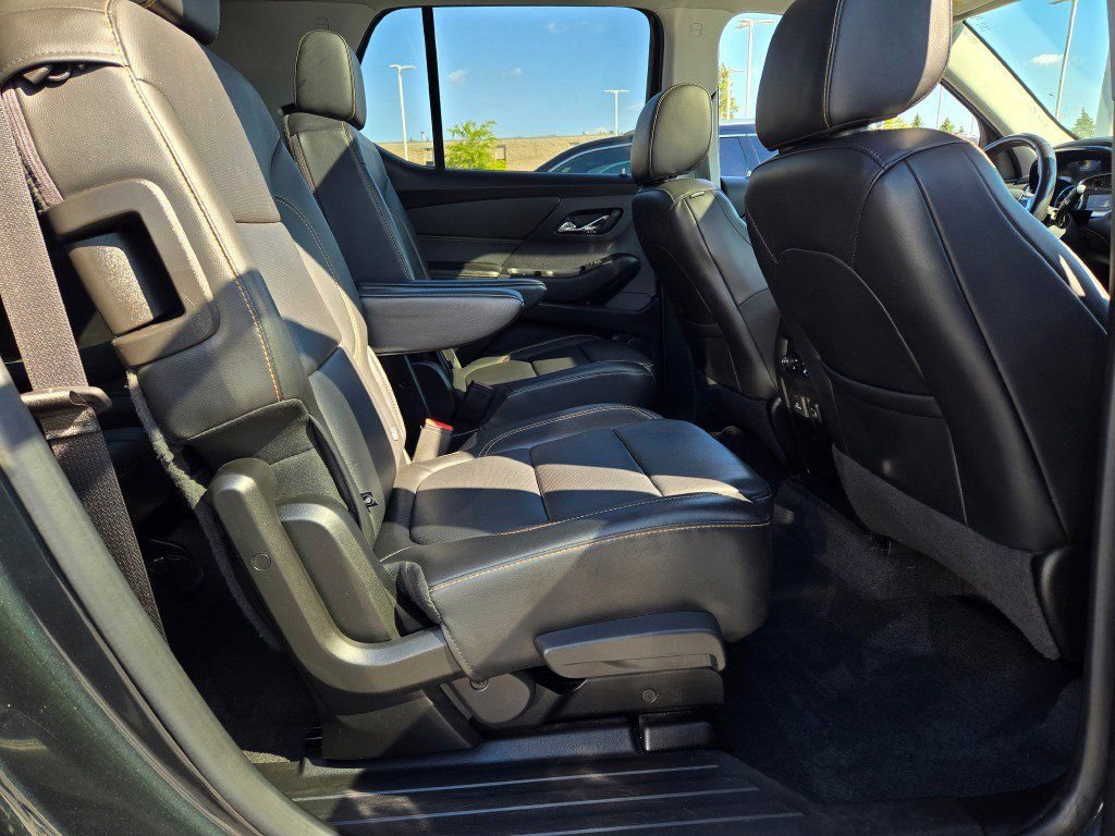Used 2019 Chevrolet Traverse Premier w/ LPO, Floor Liner Package AWD/4WD image 9