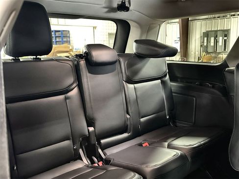 New 2026 Ford Expedition Platinum w/ Driver's Package image 31