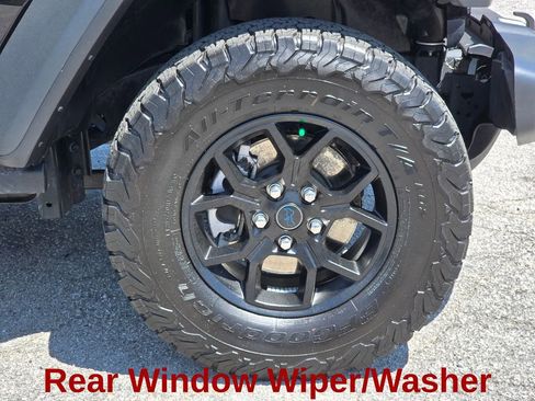 Used 2025 Jeep Wrangler Unlimited Sport S 4xe AWD/4WD image 19