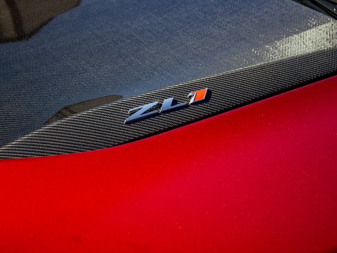 Used 2017 Chevrolet Camaro ZL1 RWD image 10