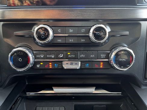 Used 2024 Ford F350 Lariat image 14