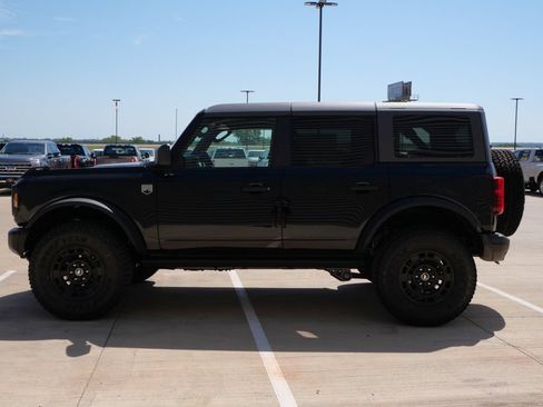 New 2026 Ford Bronco Big Bend w/ Black Diamond Package AWD/4WD image 3
